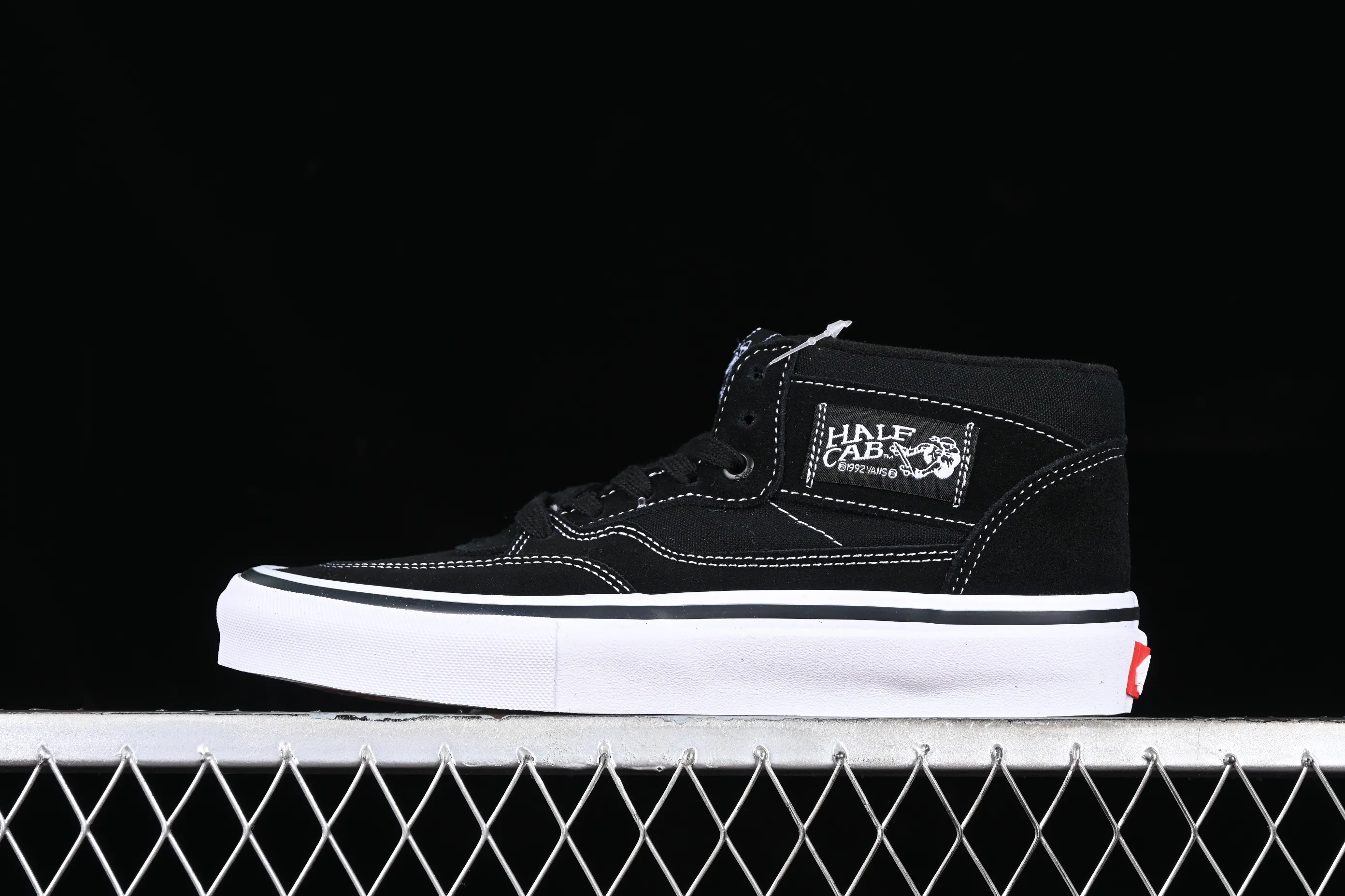 All categories Vans Vans series Vans Mid Vans Zhongbang Vans Half Cab Pro legendary skater signature Zhongbang skateboard shoes VN0A38CPB8C